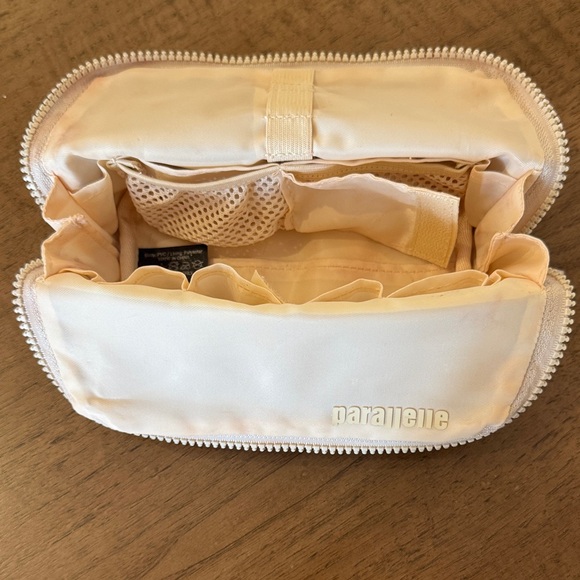 Parallelle The Small Bisque Traveller Makeup Organizer - Picture 8 of 11